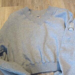 Free people movement size xs crop sweatshirt